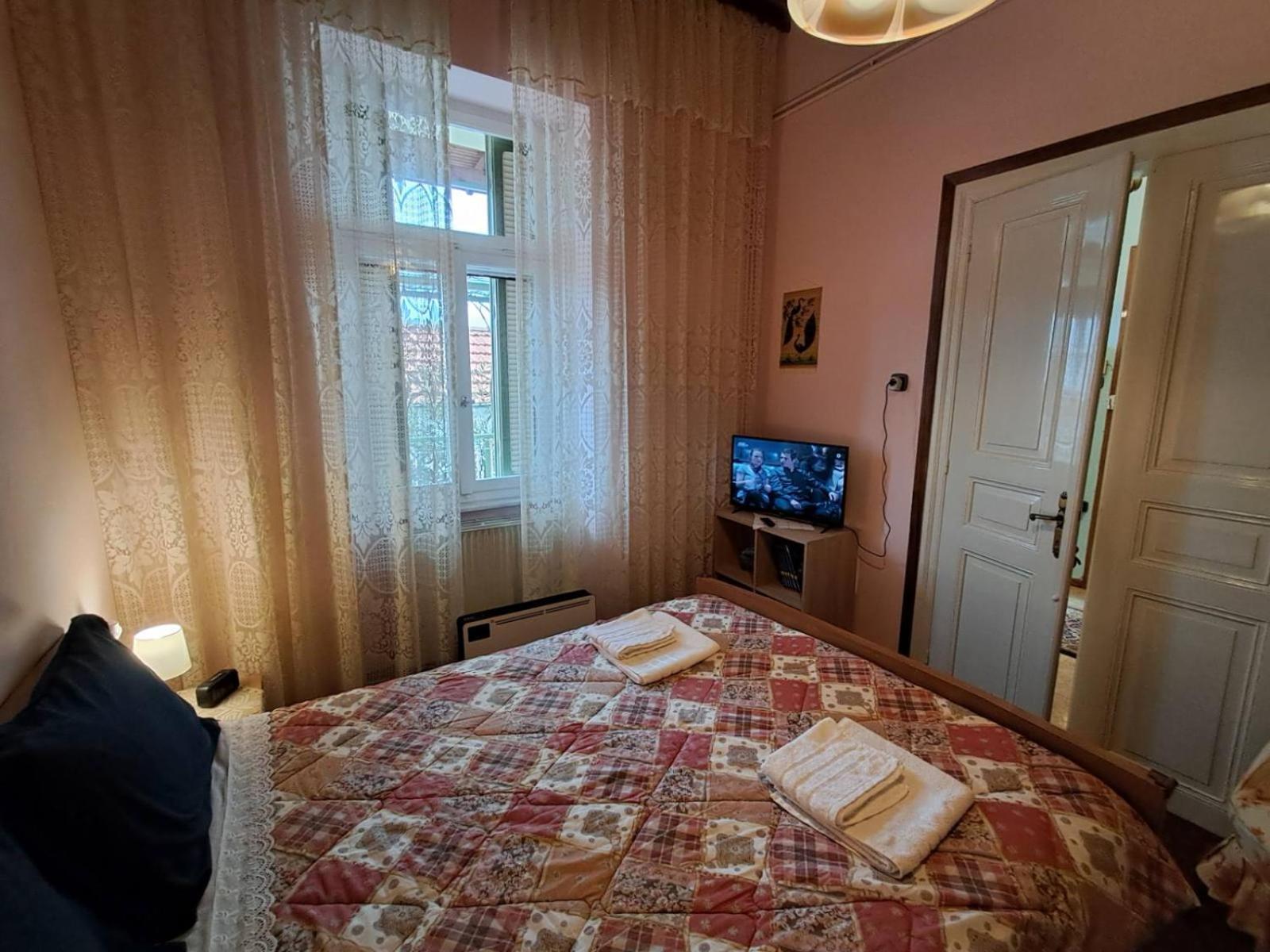Giannis And Aristi's House Apartment